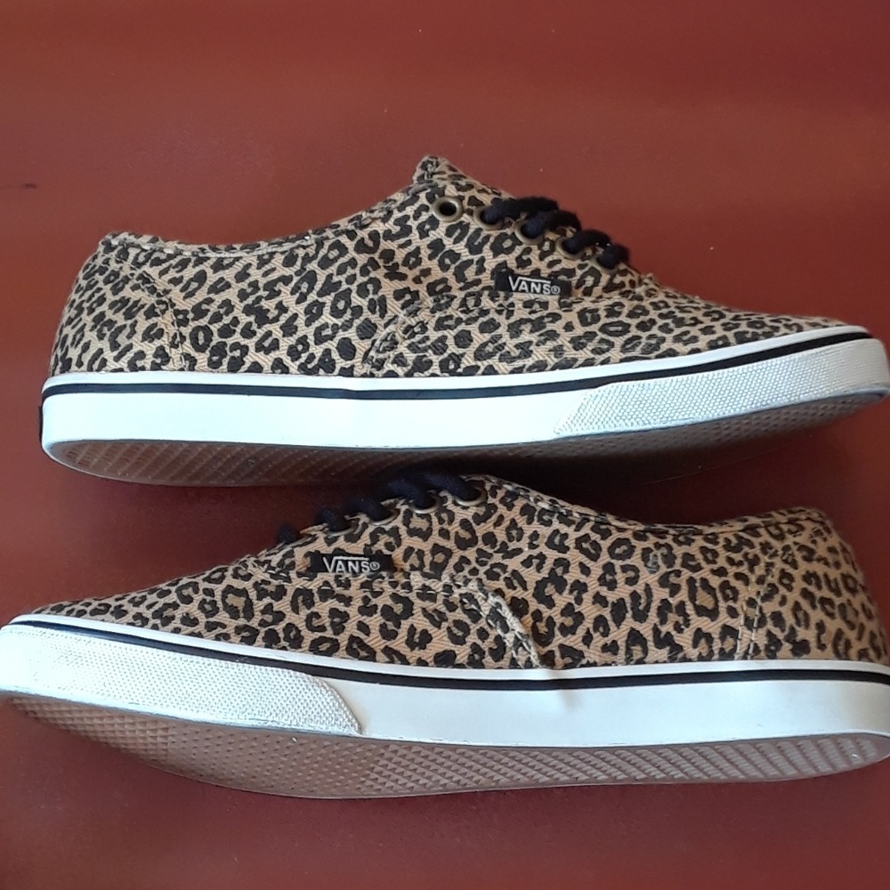 Vans Leopard Print Authentic Canvas Sneaker Size 6 - image 3